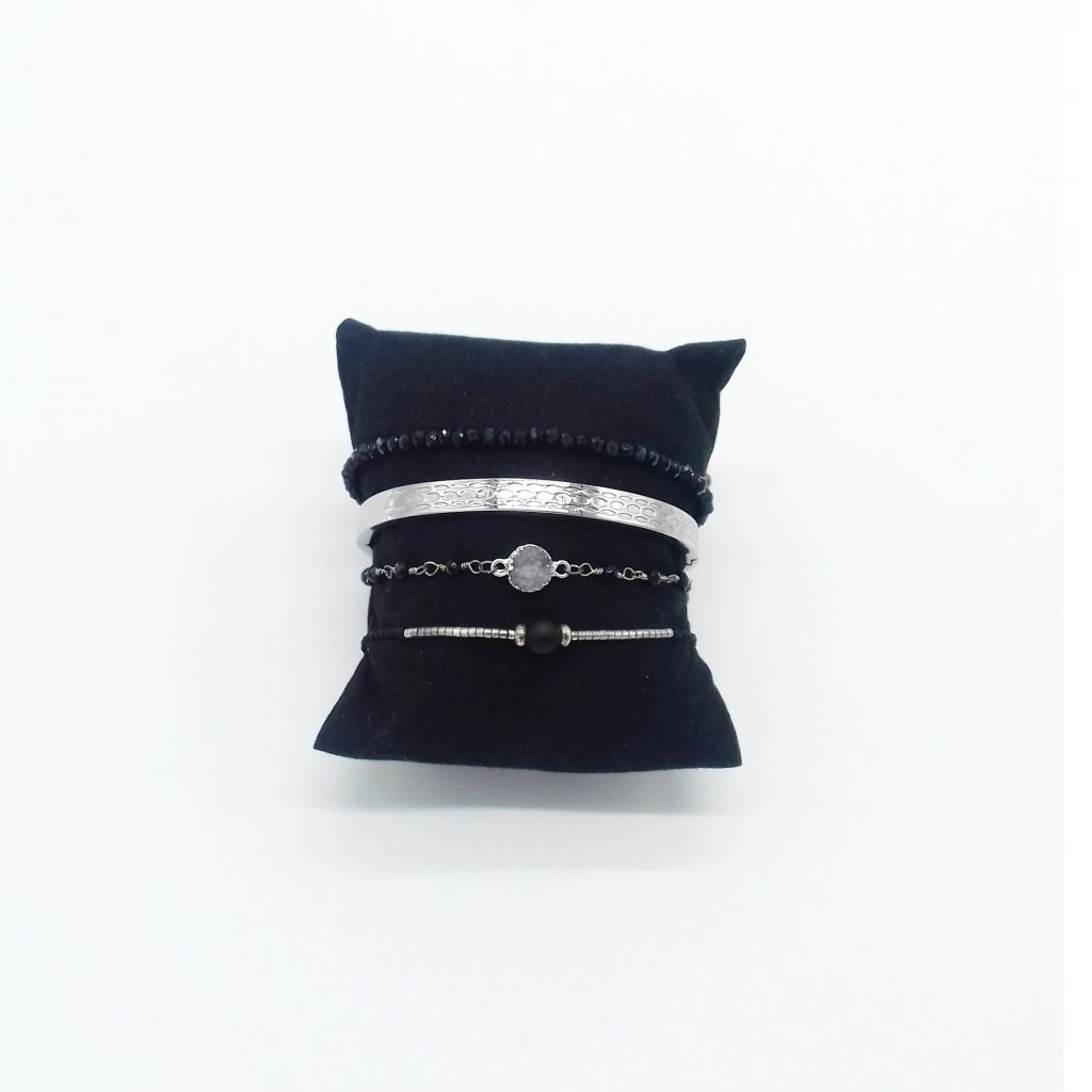 Lot De 3 Bracelets En Argent Et Métal Argenté - Style Bohème - Occasion En Bon état - Parfait Pour Un Look Décontracté