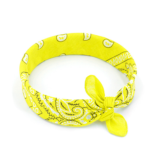 Bandana jaune fluo, accessoire de mode idéal pour les cheveux, en tour de cou, autour du poignet. Boutique d'accessoires de mode et bijoux fantaisies à Lyon